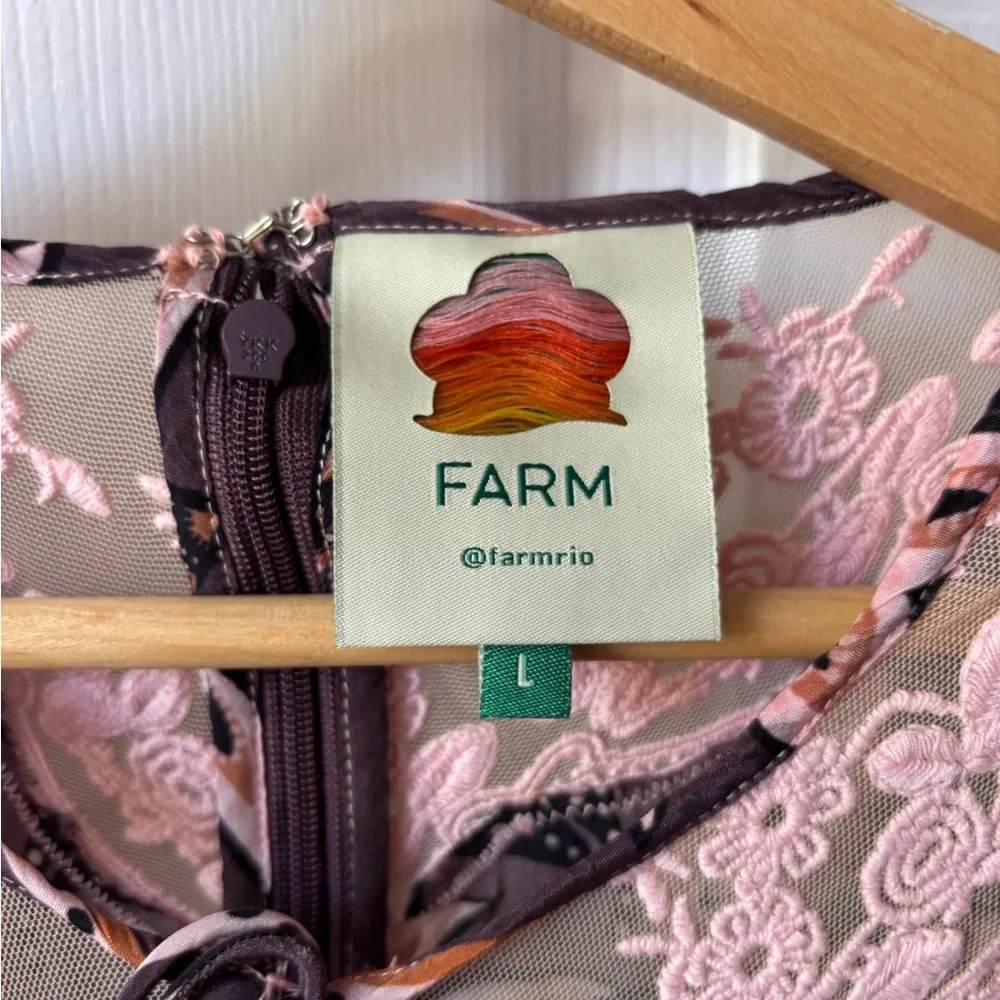 Farm Rio Glam Tapestry Laces Short-Sleeve Maxi Dress - Picture 14 of 16